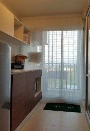 1-Bedroom Apartment with Mountain View