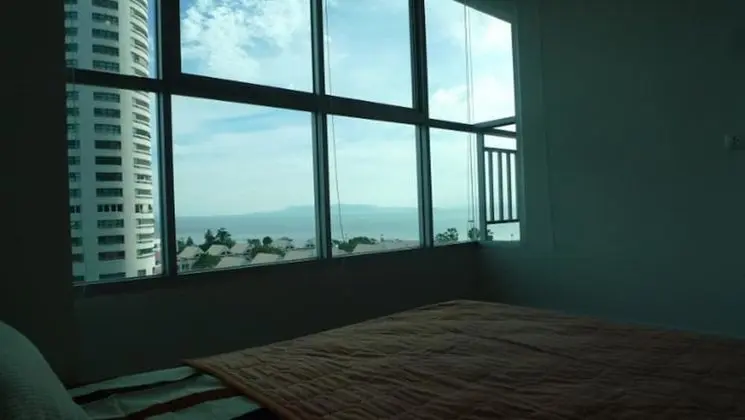 1 Bedroom Condo with Seaview