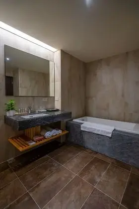 Luxury Tek Büyük Yataklı Oda, Okyanus Manzaralı
