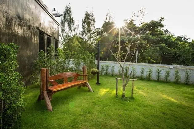 Miksa Pool Villa