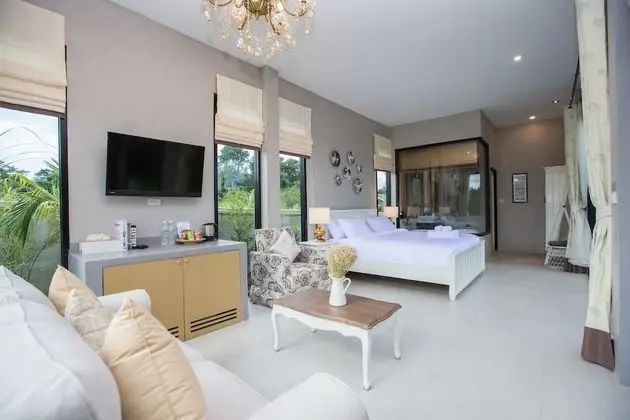 Nantha Pool Villa