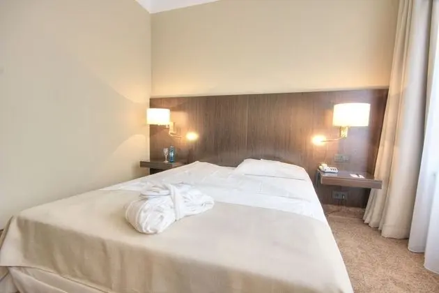 Deluxe Tek Büyük Yataklı Oda, 1 Çift Kişilik Yatak