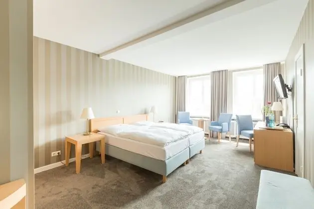 Premium Büyük Yataklı Tek Kişilik Oda