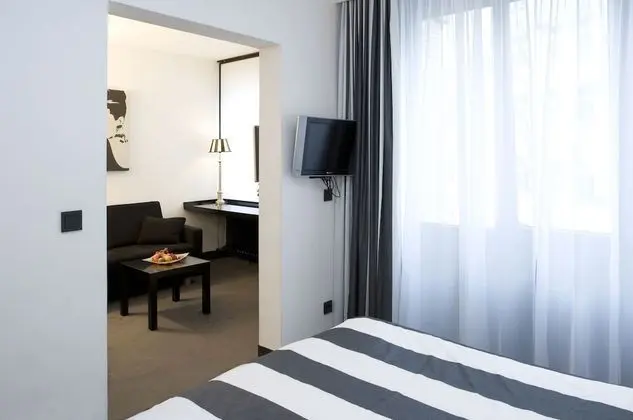 Premium Büyük Yataklı Tek Kişilik Oda