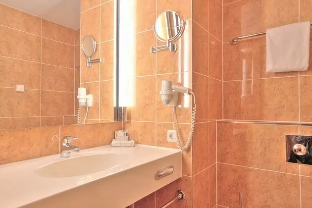 Çift ​​kişilik Superior