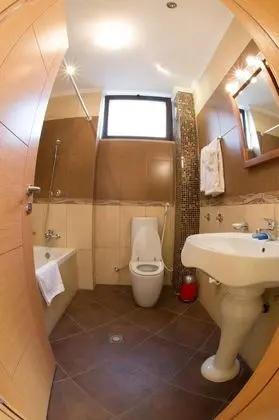 Süit, 1 En Büyük (King) Boy Yatak, Köşe