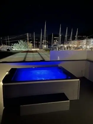 Superior Villa, Sıcak Su Küveti