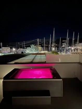 Superior Villa, Sıcak Su Küveti