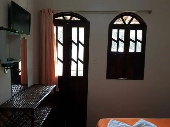 Üç Kişilik Oda