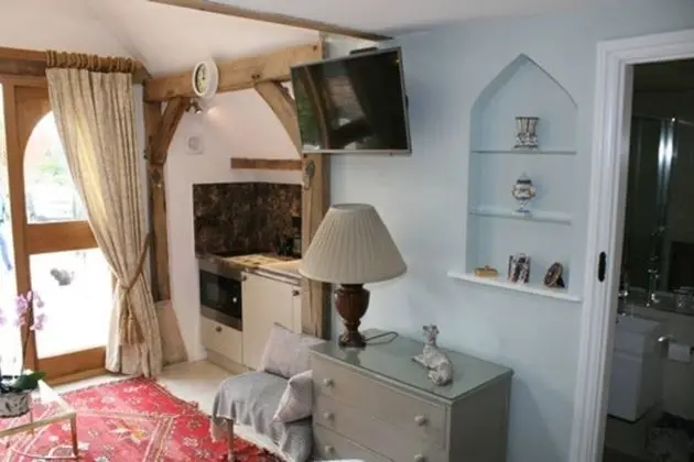 Kır Evi, 1 Büyük (Queen) Boy Yatak