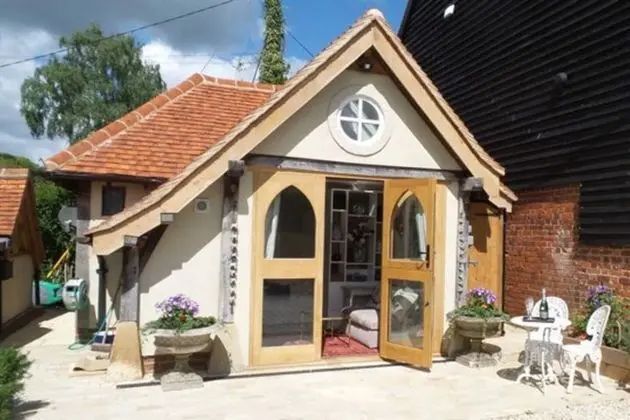 Kır Evi, 1 Büyük (Queen) Boy Yatak
