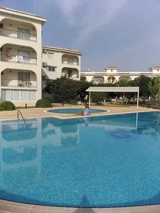 Ev, 1 Büyük (Queen) Boy Yatak ve Çekyat