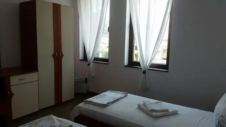 Apart Daire, 2 Büyük (Queen) Boy Yatak