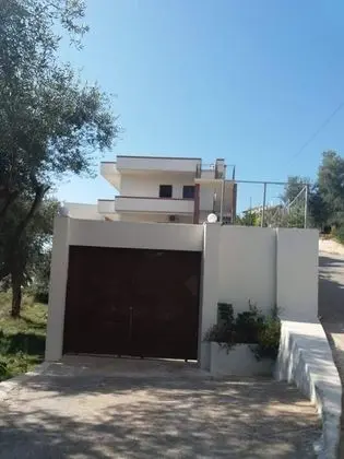 Apart Daire, 1 Büyük (Queen) Boy Yatak ve Çekyat