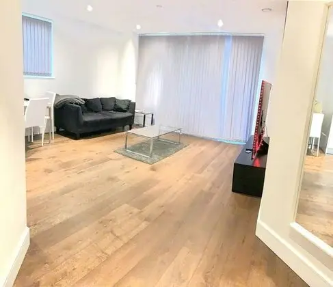 Apart Daire, 2 Büyük (Queen) Boy Yatak