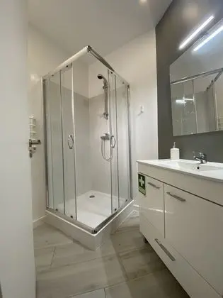 Ev, 1 Büyük (Queen) Boy Yatak ve Çekyat