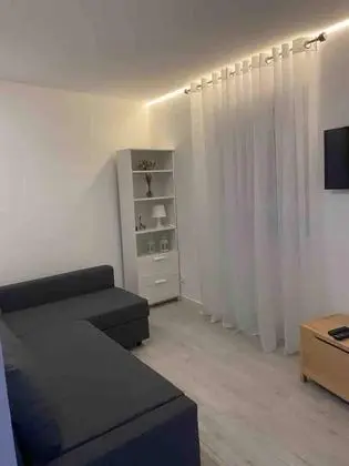 Ev, 1 Büyük (Queen) Boy Yatak ve Çekyat