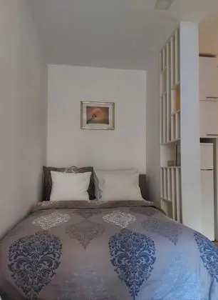 Apart Daire, 1 Büyük (Queen) Boy Yatak ve Çekyat