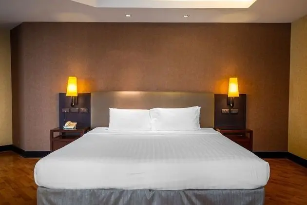 One Bedroom Grand Suite