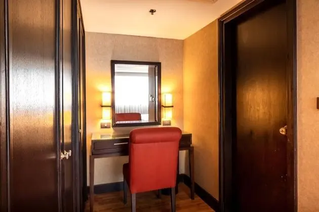 One Bedroom Suite