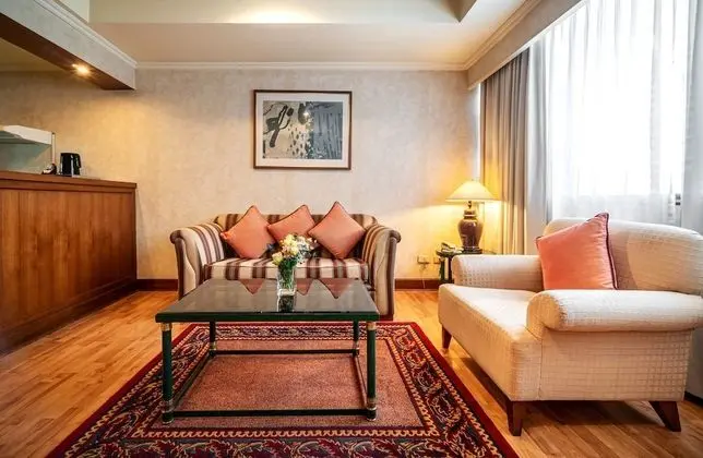 One Bedroom Suite