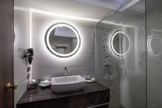 Premier Room