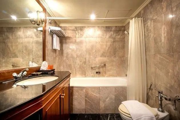 Premier Room