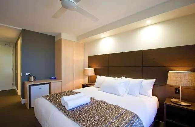 Standard Oda, Sigara İçilmez (Easy Access King Suite)