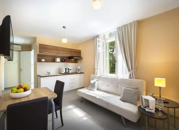 Premium Apart Daire, 1 Büyük (Queen) Boy Yatak ve Çekyat
