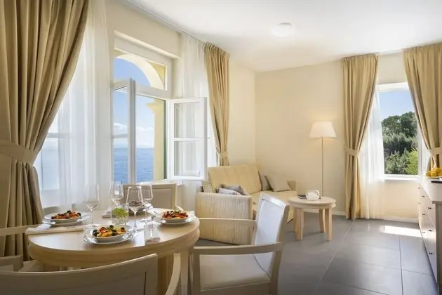 Apart Daire, Deniz Manzaralı