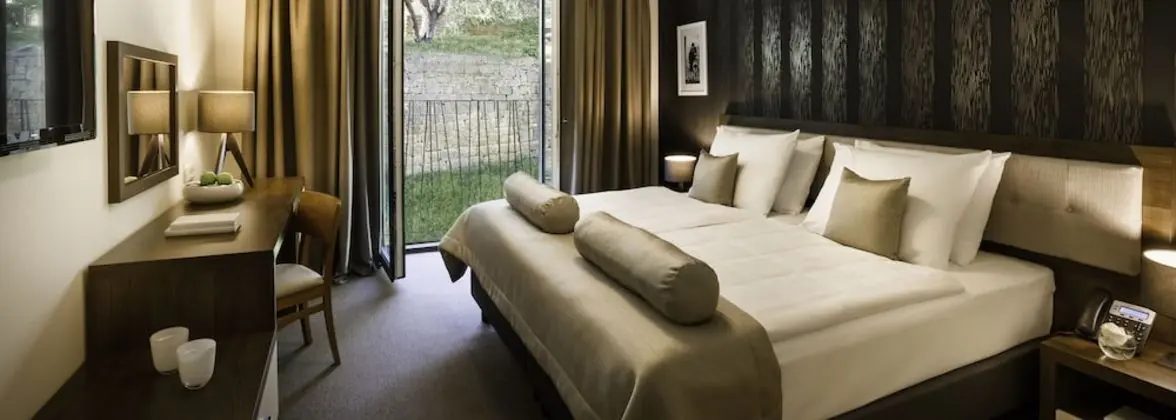 Standard İki Ayrı Yataklı Oda, Park Manzaralı