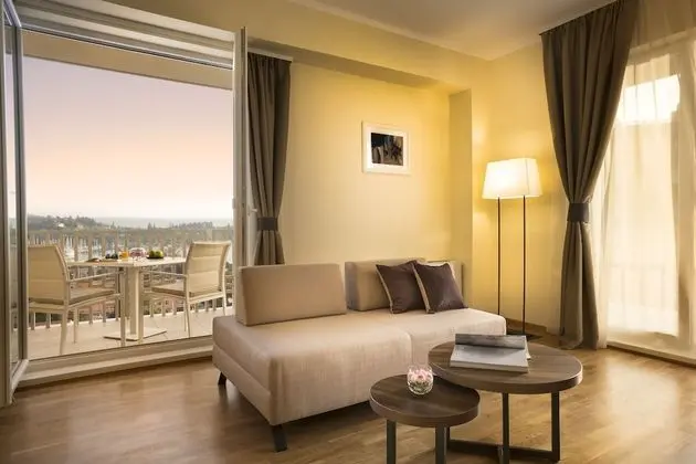 Comfort Tek Büyük Yataklı Oda, Balkon, Deniz Manzaralı