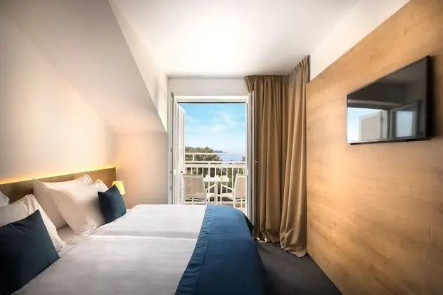 Superior İki Ayrı Yataklı Oda, Kısmi Deniz Manzaralı