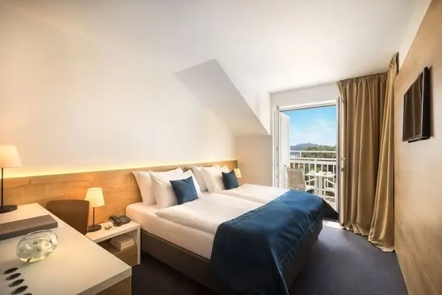 Superior İki Ayrı Yataklı Oda, Kısmi Deniz Manzaralı