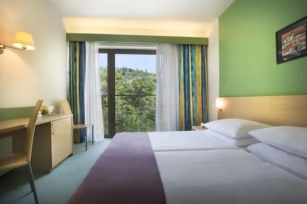 Standard İki Ayrı Yataklı Oda, Park Manzaralı