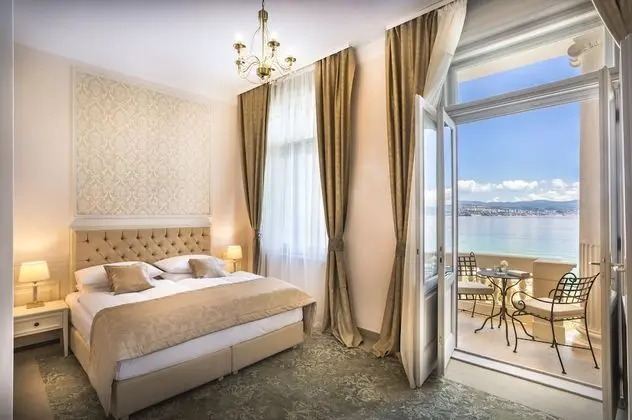 Superior Tek Büyük Yataklı Oda, Balkon, Deniz Manzaralı