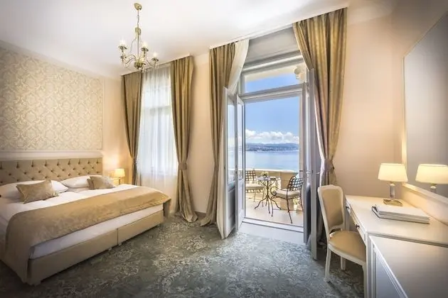 Superior Tek Büyük Yataklı Oda, Balkon, Deniz Manzaralı