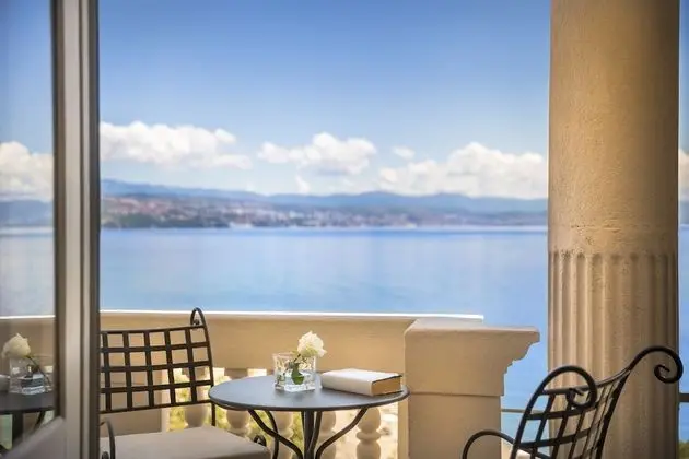 Superior Tek Büyük Yataklı Oda, Balkon, Deniz Manzaralı