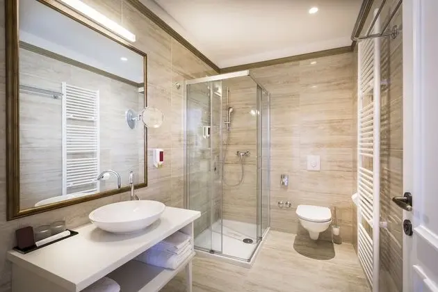 Superior Tek Büyük Yataklı Oda, Balkon, Deniz Manzaralı