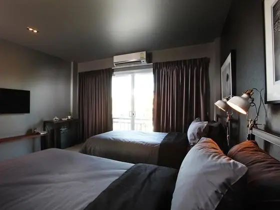 Standard Twin Room with Balcony