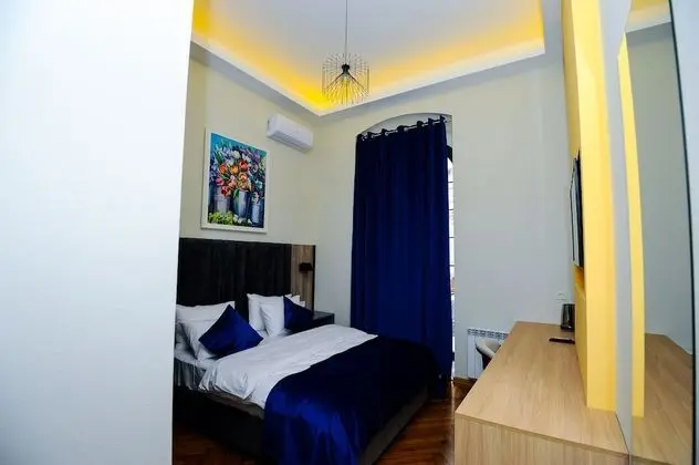 Comfort Tek Büyük veya İki Ayrı Yataklı Oda