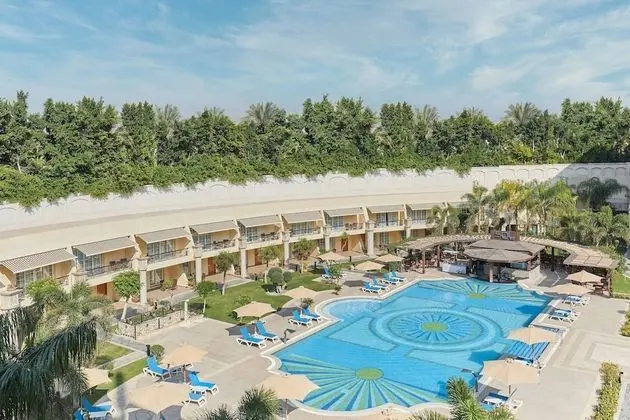Deluxe Guest Room, Club Lounge Access, 1 King Bed