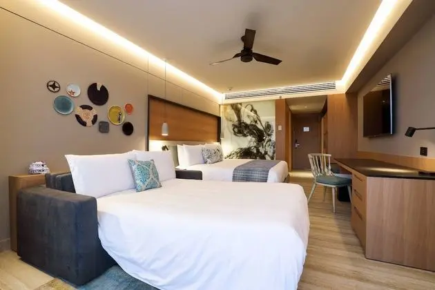 Oda, 1 En Büyük (King) Boy Yatak ve Çekyat, Balkon, Marina Manzaralı (Balcony)