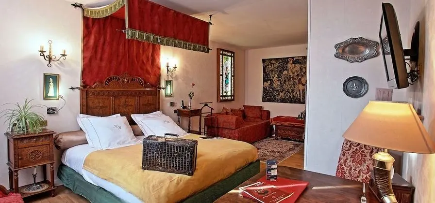 Deluxe Üç Kişilik Oda