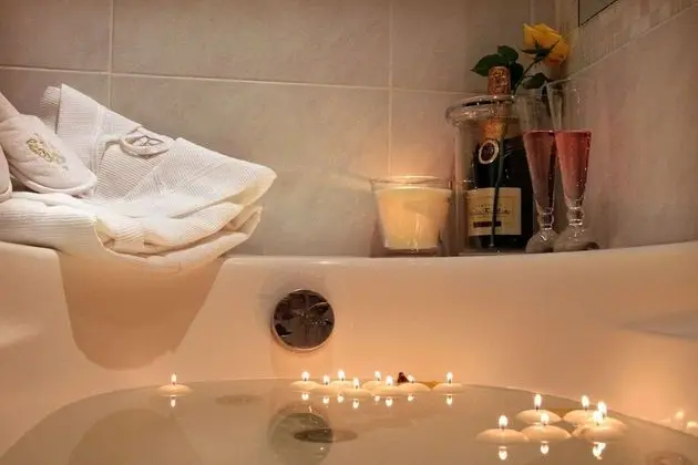 Deluxe Üç Kişilik Oda