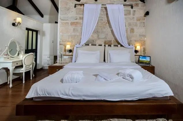Jasmine Suite