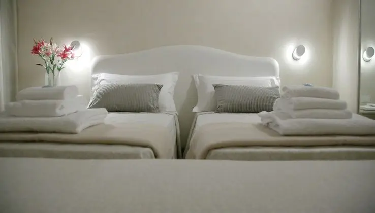 Standard Tek Büyük veya İki Ayrı Yataklı Oda