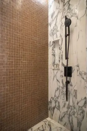 Oda, 1 En Büyük (King) Boy Yatak, Sigara İçilmez, Şehir Manzaralı