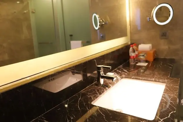 Club Oda, 1 En Büyük (King) Boy Yatak, Nehir Manzaralı