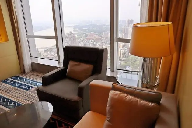 Oda, 1 En Büyük (King) Boy Yatak, Şehir Manzaralı